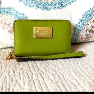Michael Kors iPhone Saffiano Leather Zip Wallet Wristlet in Lime Chartreuse